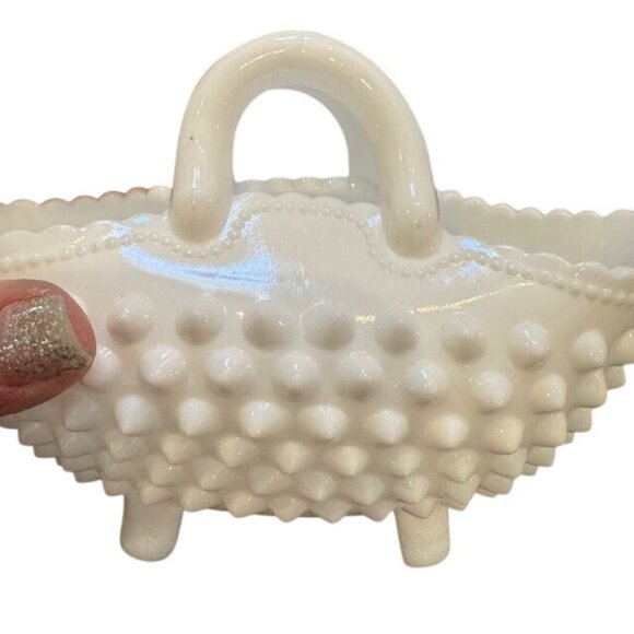 White Hobnail Milk Glass Mini Basket With Handle & Scalloped Edge - Picture 3 of 8